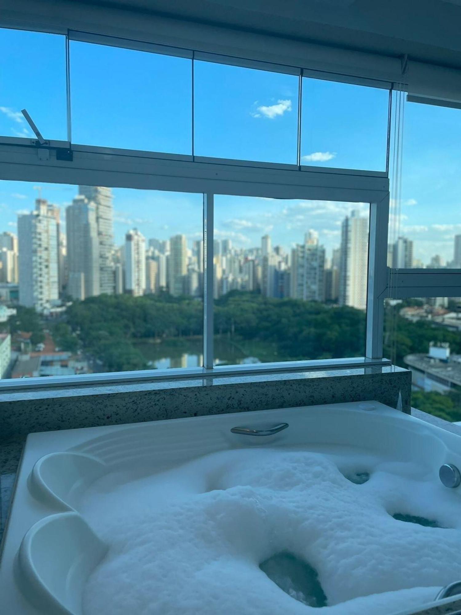 1 Qts.| 2 Hosp. | Jacuzzi Na Varanda | Linda Vista Goiânia Exterior photo